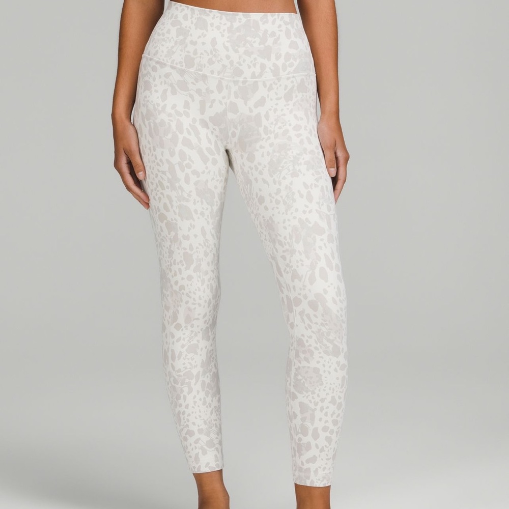 NWT never worn Lululemon Align High Rise 25” Cheetah Camo size 6